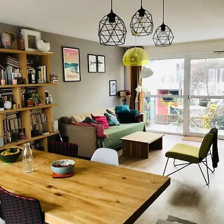 Maison De Entre Darwin Et Jardin Botanique *