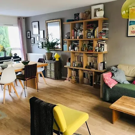 Maison De Entre Darwin Et Jardin Botanique Apartman