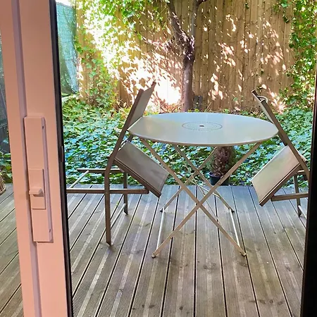 Maison De Entre Darwin Et Jardin Botanique アパート ボルドー