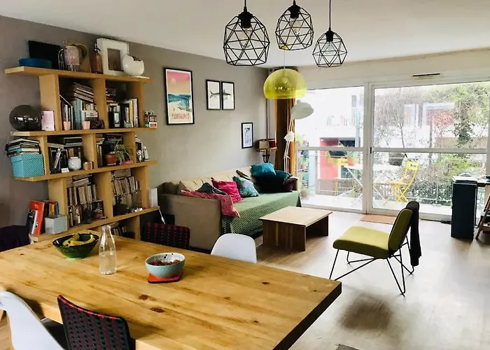 Maison De Entre Darwin Et Jardin Botanique *