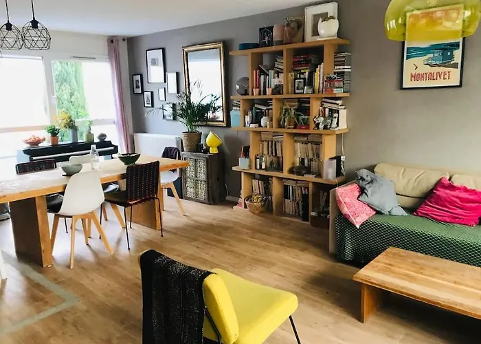 Maison De Entre Darwin Et Jardin Botanique Apartman